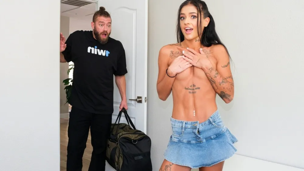 Horny House Sitter Hits The Jackpot