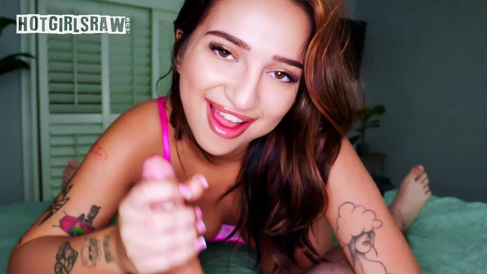 Hot Girls Raw - Horny GF Can’t Wait Ft. Kiana Kumani